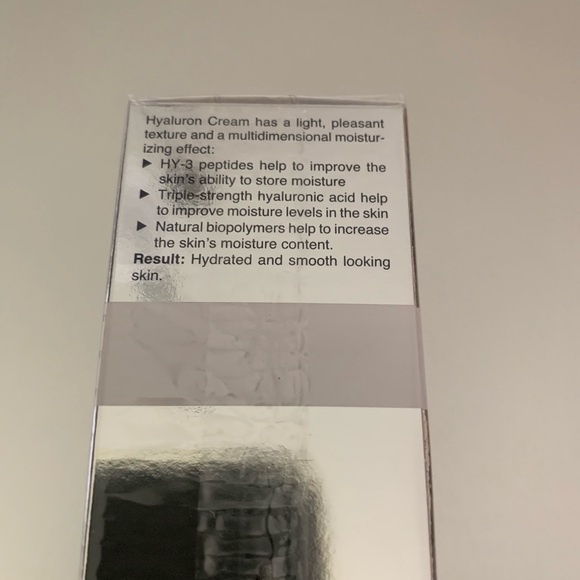 New Doctor Babor Hyaluron Cream - Picture 3 of 6